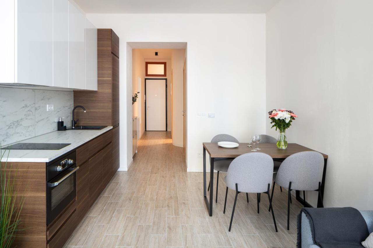 Prague Days - Minimalist Apartment - Easy City Access Екстер'єр фото