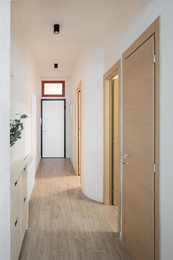 Prague Days - Minimalist Apartment - Easy City Access Екстер'єр фото